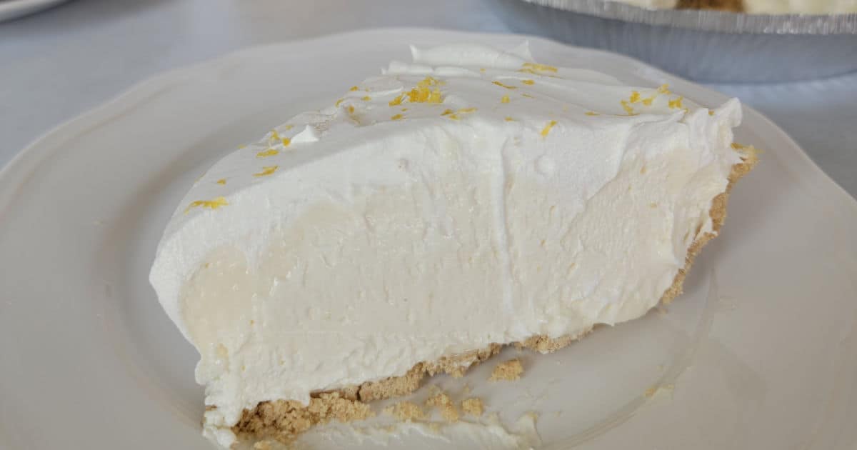 Easy No Bake Lemon Icebox Pie Recipe - Tammilee Tips