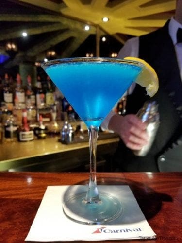 Sea Blue Martini Recipe {Video} - Tammilee Tips