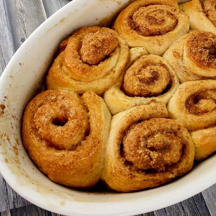 Semi-Homemade Cinnamon Rolls Recipe {Video} - Tammilee Tips