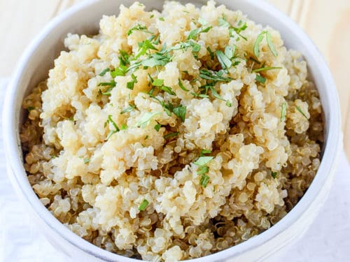 https://www.tammileetips.com/wp-content/uploads/2020/03/How-to-cook-Quinoa-in-a-Crock-Pot-500x375.jpg