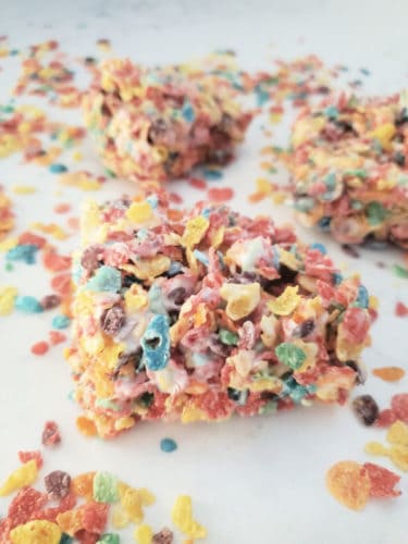 Fruity Pebbles Rice Crispy Treats Recipe {Video} - Tammilee Tips