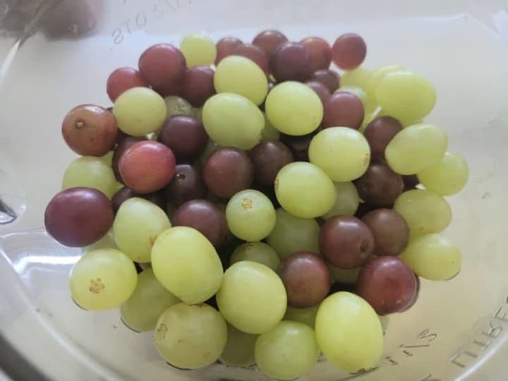 Grape Salad Recipe - Tammilee Tips