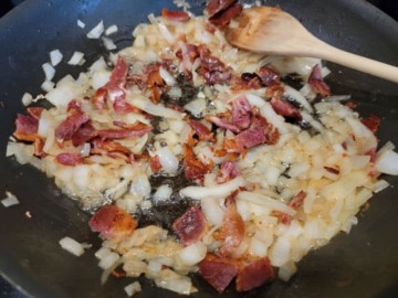 Southern Fried Cabbage with Bacon - Tammilee Tips