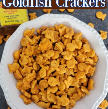 3 Ingredient Old Bay Goldfish Crackers - Tammilee Tips