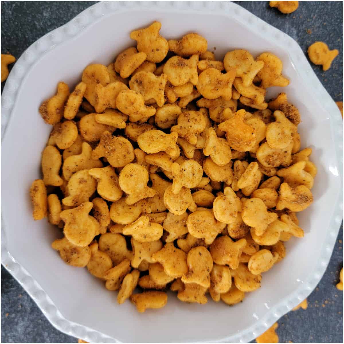 https://www.tammileetips.com/wp-content/uploads/2023/01/Old-Bay-Goldfish-Crackers-Recipe.jpg